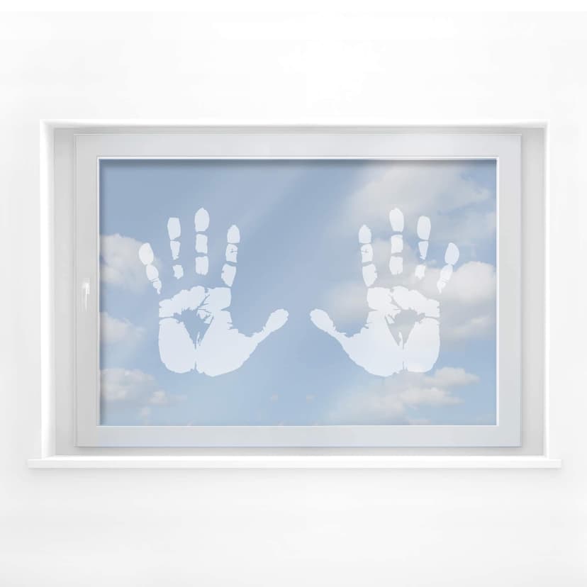 Decoración de ventanas con huellas de manos