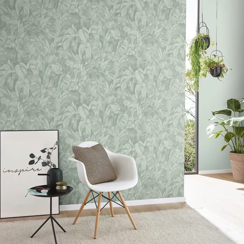 Papel pintado no tejido de aspecto selvático en verde