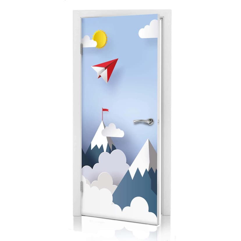 Diseño de puerta de avión de papel en las montañas