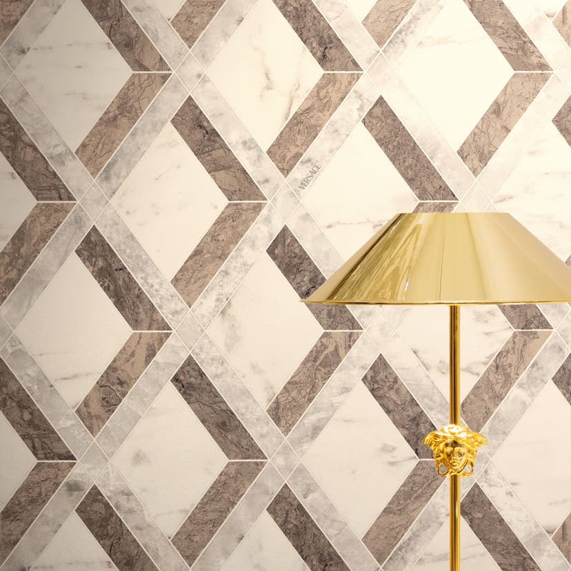 Papel pintado no tejido Versace Tarsia efecto mármol marrón gris crema