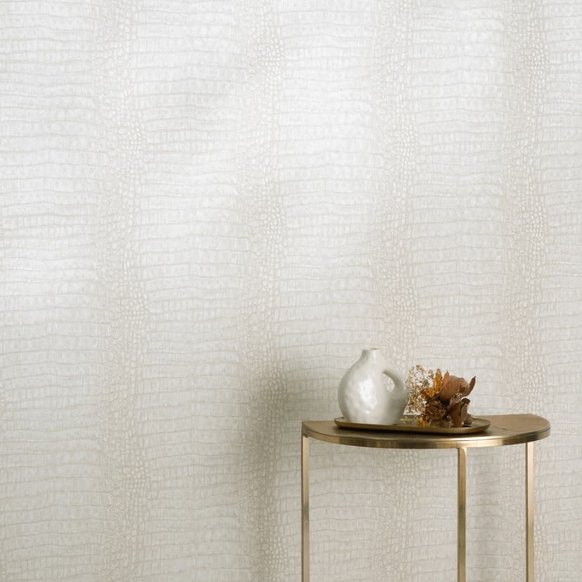 Papel pintado no tejido de color beige con aspecto de cocodrilo, textura sutilmente moderna y elegante