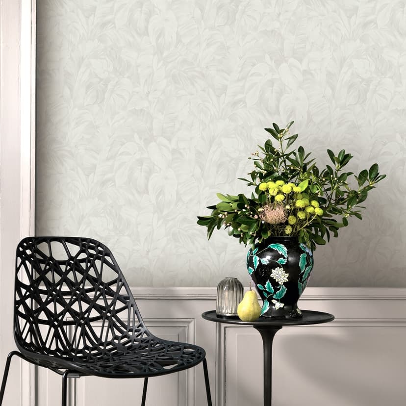 Papel pintado no tejido de aspecto selvático en blanco