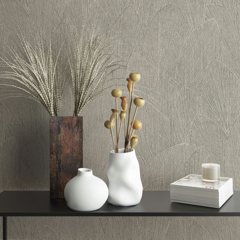 Papel pintado no tejido con motivo de hojas texturizadas floral gris